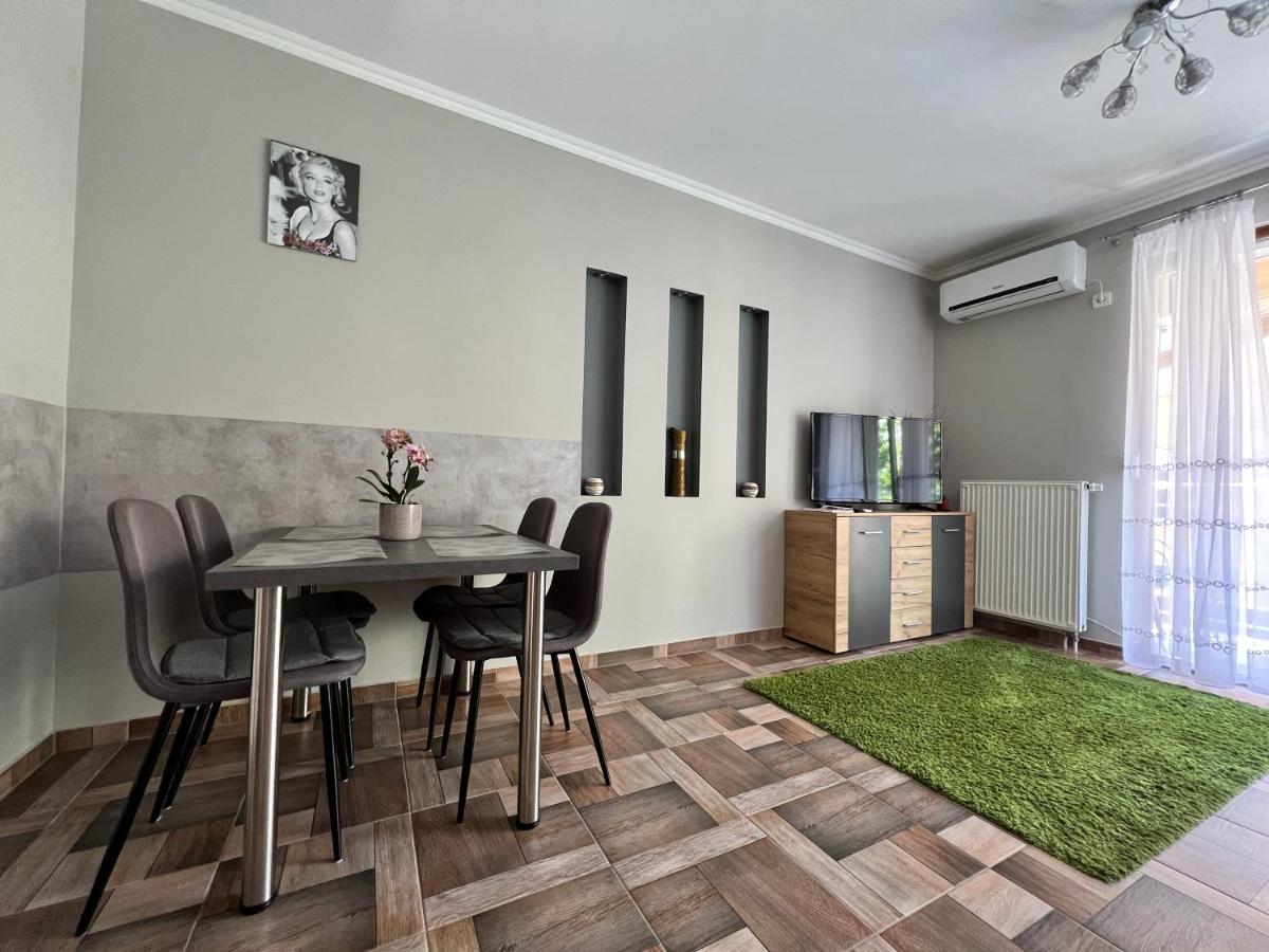 Ferienwohnung Dorina wellness Siófok Exterior foto
