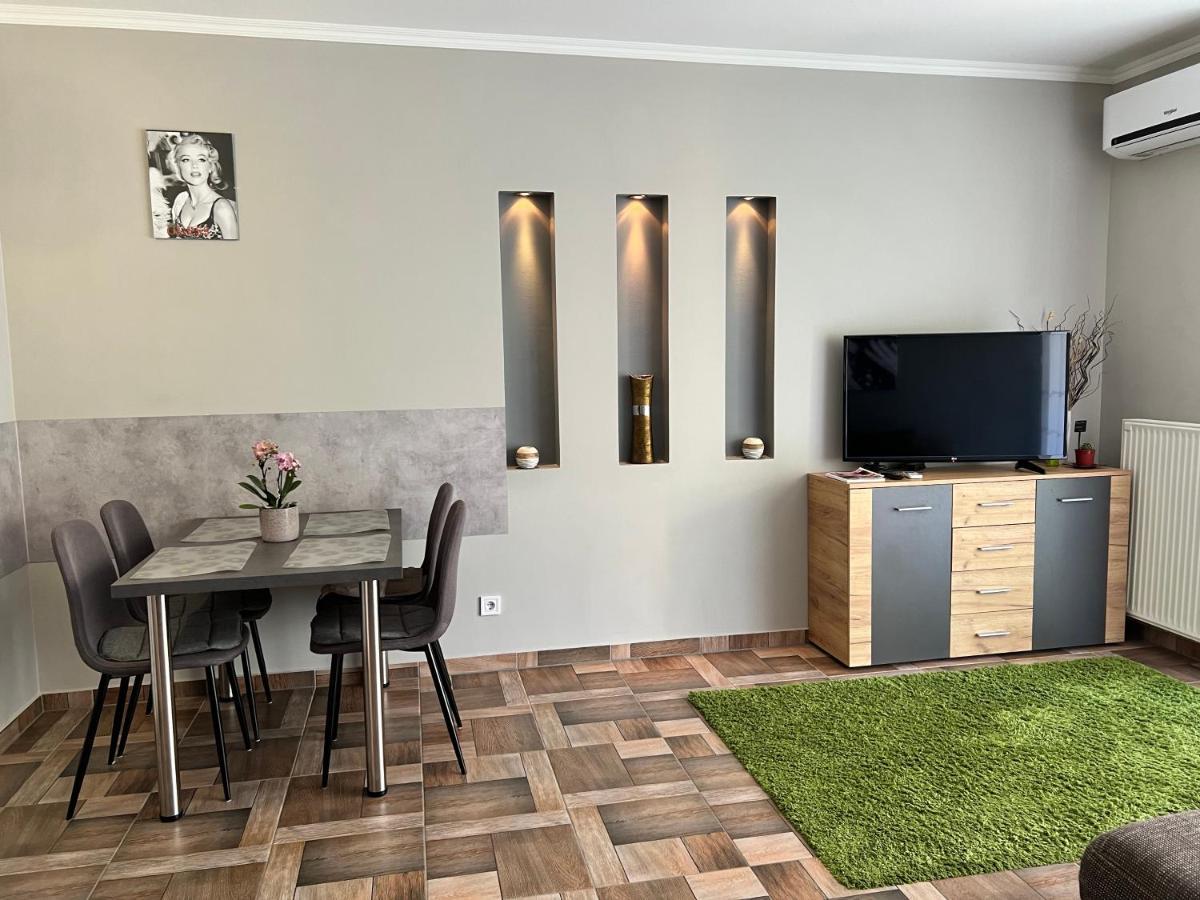 Ferienwohnung Dorina wellness Siófok Exterior foto